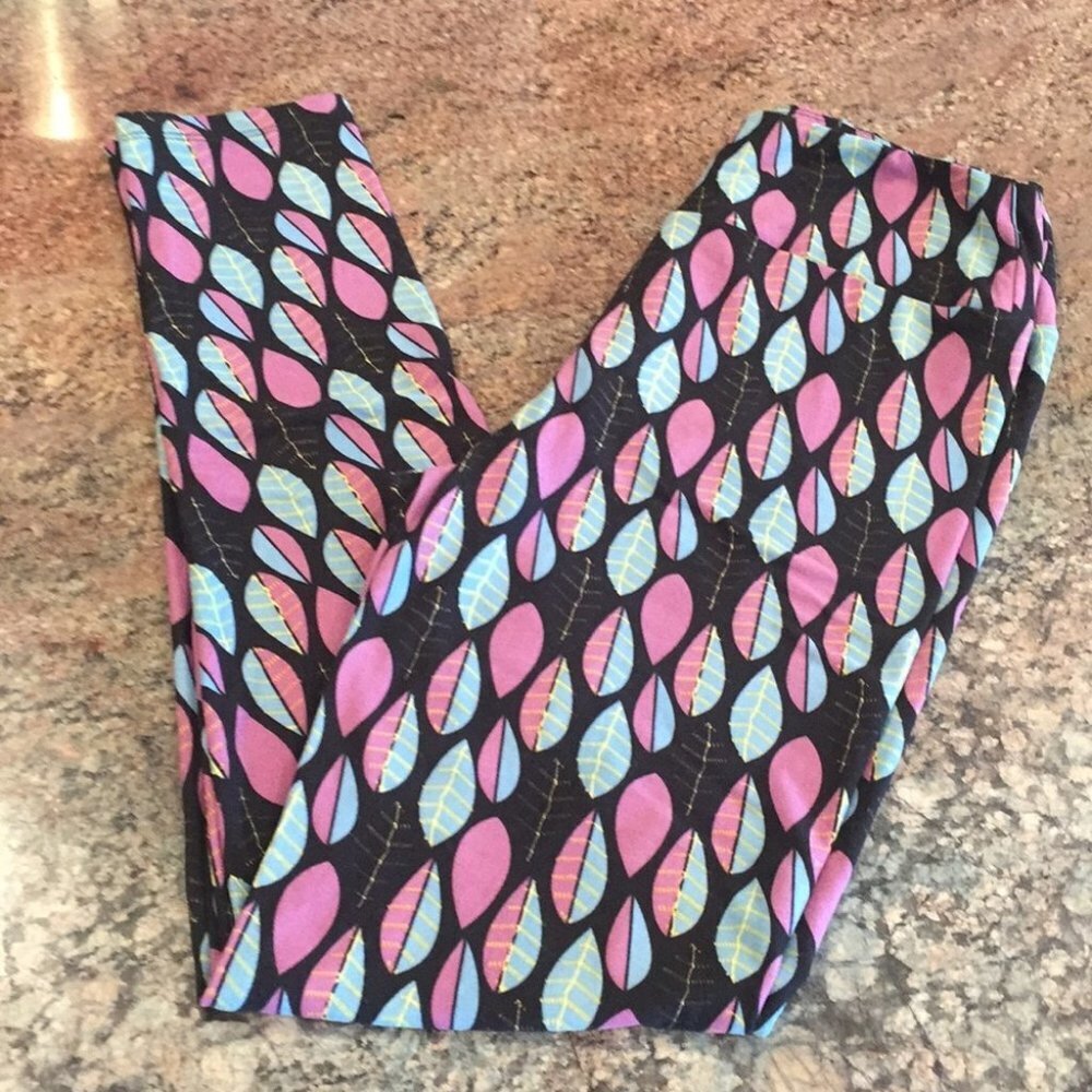 OS NWOT‎ LuLaRoe Leggings F05 4700